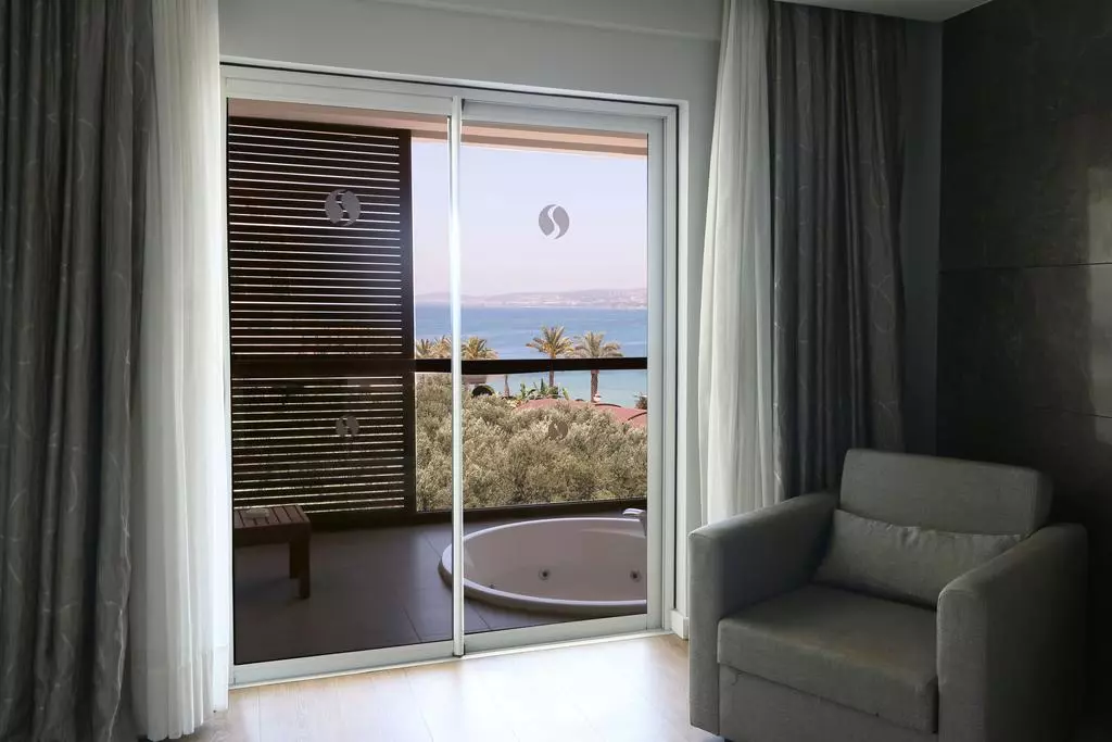 هتل گلد آیسلند آلانیا